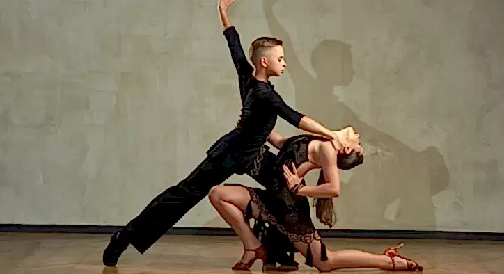 Dans Kursu Etiler – İçindeki Dansçıyı Açığa Çıkar!