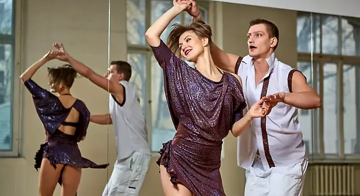 Dans Kursu İstiklal Caddesi – İçindeki Dansçıyı Açığa Çıkar!