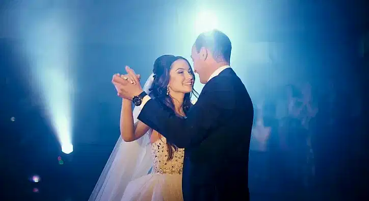 Düğün Dansı Endişesi Yaşayanlara Tavsiyeler – İlk Dans Fikri Sizi Endişelendiriyor Mu?