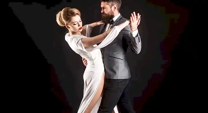 Salon Danslarının Zarif Kraliçesi: Vals Dans – En Asil Salon Dansı
