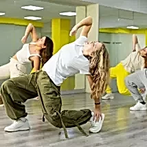 Dans Akademi Kadıköy – İçindeki Dansçıyı Keşfet!