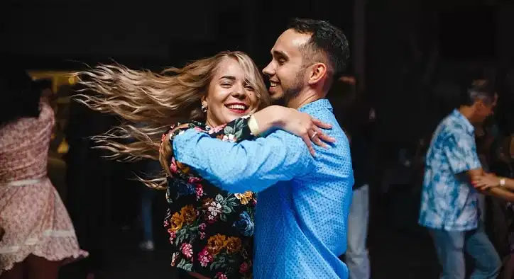 Kartepe Dans Kursu ile Sosyalleşirken Salsa Öğrenin
